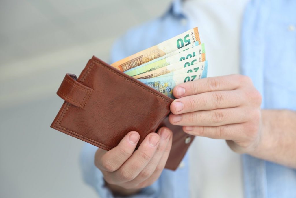 Vartojimo kreditas skubiai: kaip gauti saugiai ir greitai